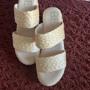 NWOT beach platform sandals